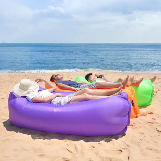 Beach Breeze Lounge - een opblaasbare sofa voor op het strand